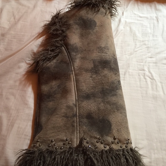 Winter fashion vest - Picture 2 of 3