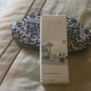 Cargo cosmetics tinted moisturizer SPF 20