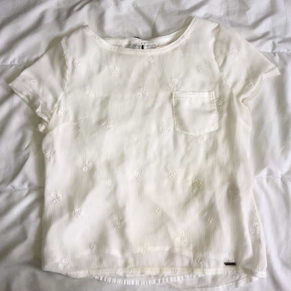 White short sleeve shirt