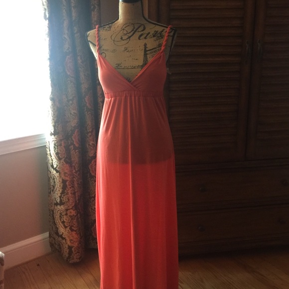 Dress - Picture 1 of 4