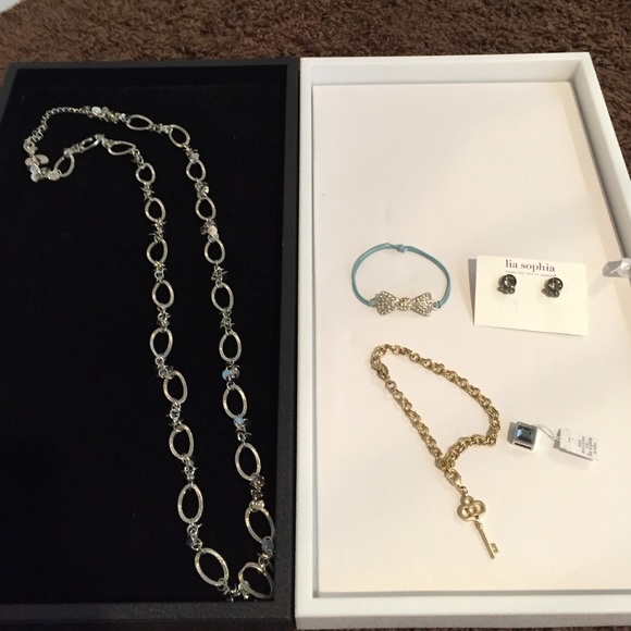 !SOLD! Lia Sophia Bundle