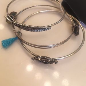 Bracelet bangles.