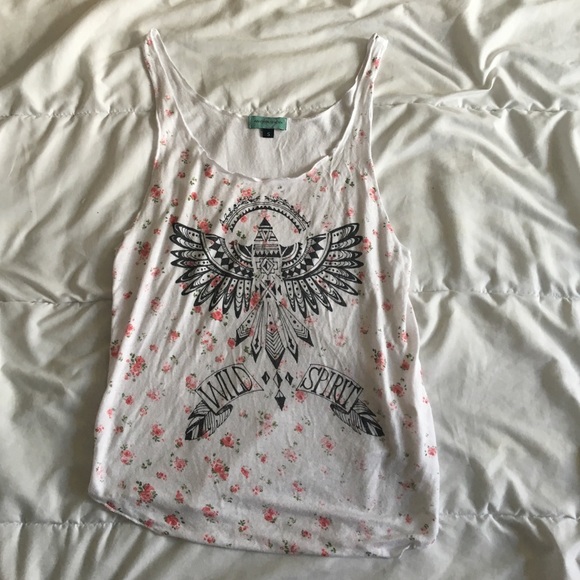 Thin tank top with graphic design