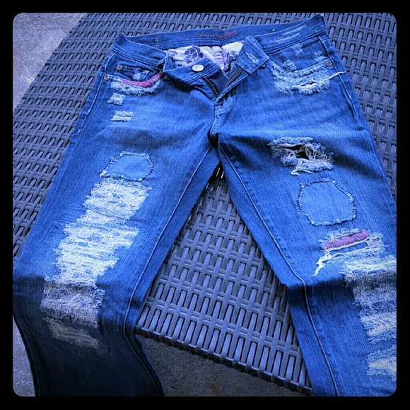 Reduced....2 pairs American Eagle jeans