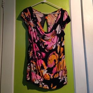 Black/pink/tangerine Shirt with keyhole back