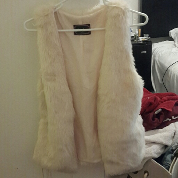 Fur vest