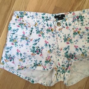 H&M floral shorts size 8