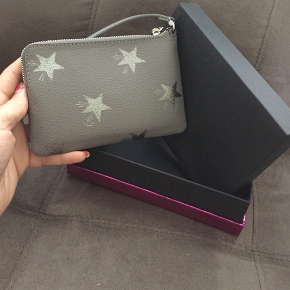 BNWT Grey Coach wristlet. - Picture 2 of 3