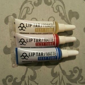 Obessesive compulsive cosmetics Lip Tar test tubes