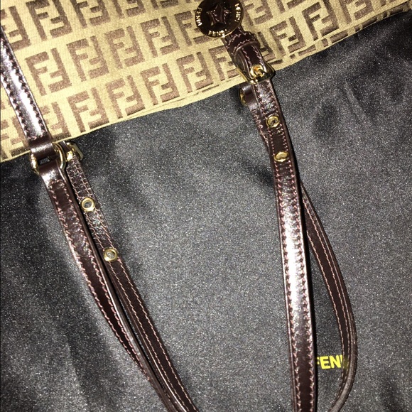 SOLD ✔️✔️ Authentic Fendi brown zucca - Picture 2 of 4