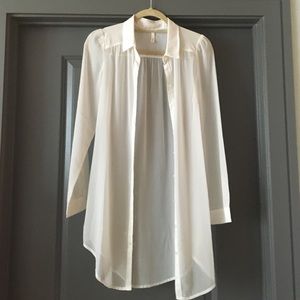 White long sleeve blouse