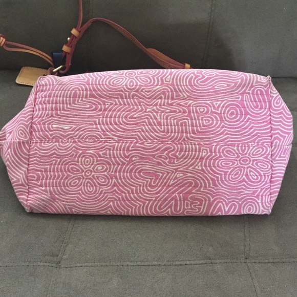 Pink Dooney and Bourke purse - Picture 3 of 4