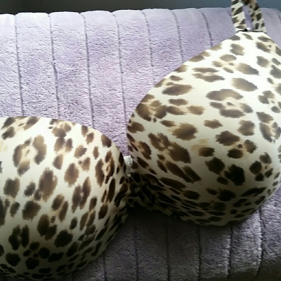 Pushup leopard print bra