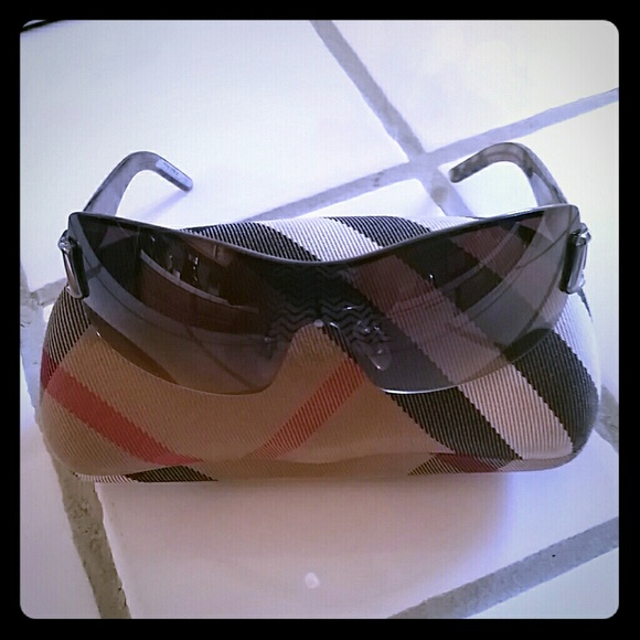 Burberry Sunglasses