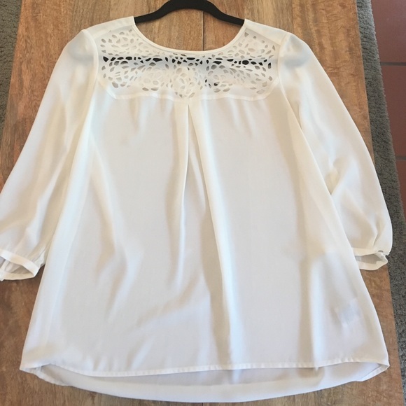 Dara tee Laser cut ivory blouse by HD