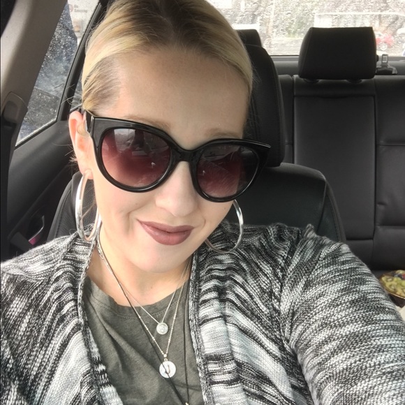 Black Cat Eye Sunglasses - Picture 3 of 3