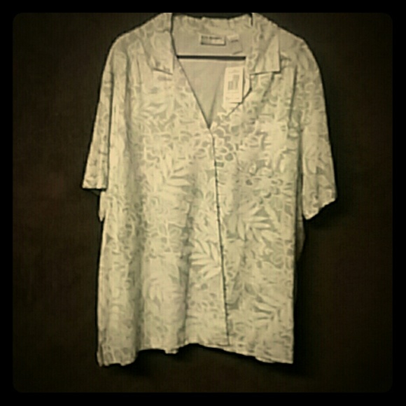 CD Daniels Aloha buttontop