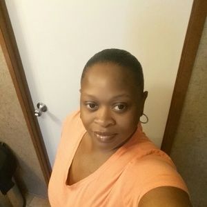 Meet your Posher, Romanda