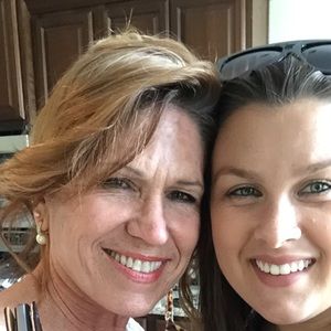 Meet your Posher, Candace