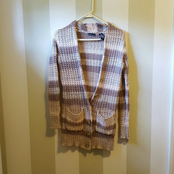 Moda international sweater