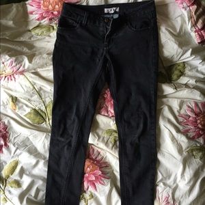 Dependable black jeans