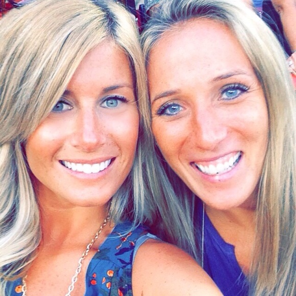 Meet your Posher, Danielle - Picture 4 of 4