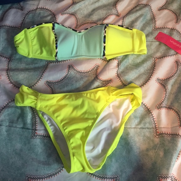 Bathing suit