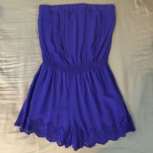 Strapless blue eyelet romper