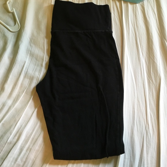 Black yoga pants bootcut