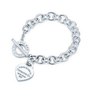 NEW WITH BOX Tiffany & Co. heart tag bracelet