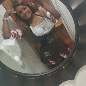 Meet your Posher, Alexandra