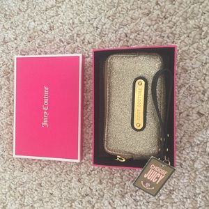 Brand new Juicy Couture wristlet