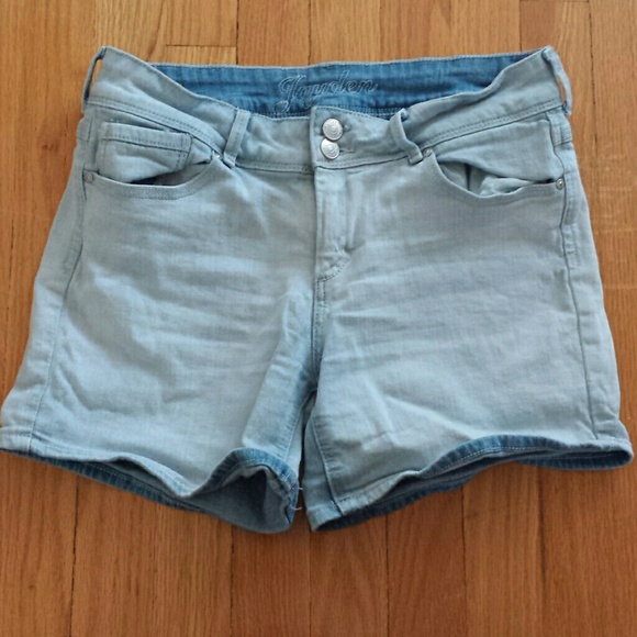 Delia's denim shorts 9/10