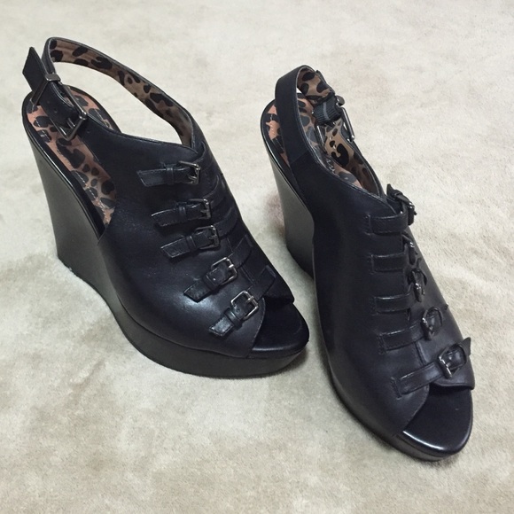 Jessica Simpson Wedges