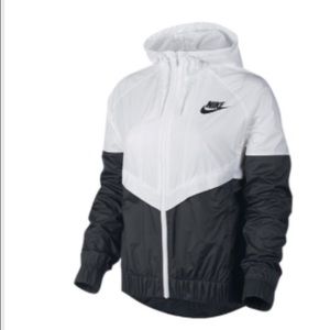 I need this Nike windbreaker. $50-70