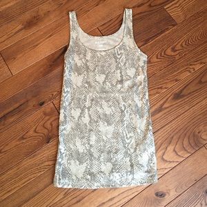 Python sequin tank