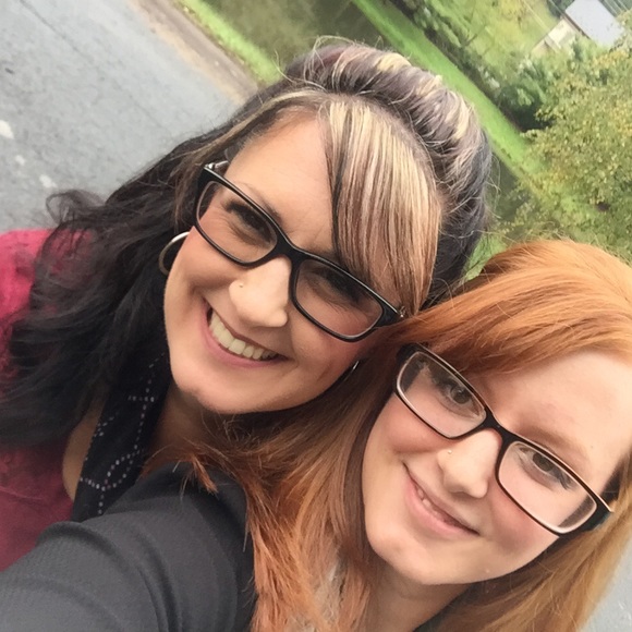 Meet your Posher, Randi - Picture 3 of 3