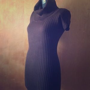 Planet Gold short-sleeved turtleneck sweater dress