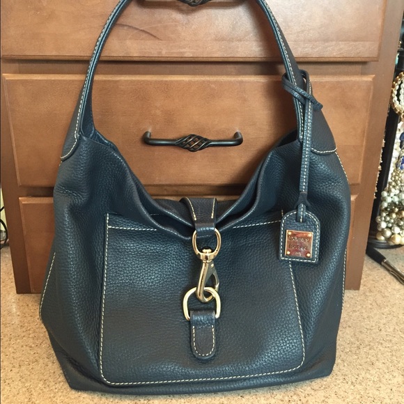 Navy D&B Annalisa soft pebble grain leather