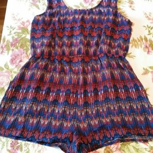Romper size L