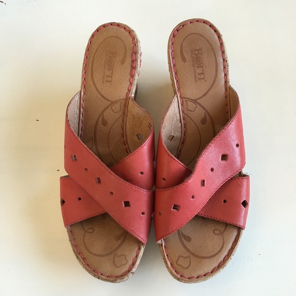 BORN SANDAL