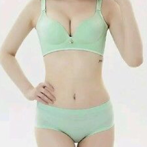 Bra sets - Picture 2 of 4