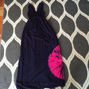 Maternity maxi dress