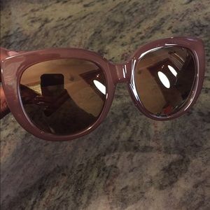 Ultra Shades (light brown)