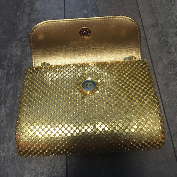 Gold Clutch purse w/ strap - brand new never used! - Picture 2 of 4