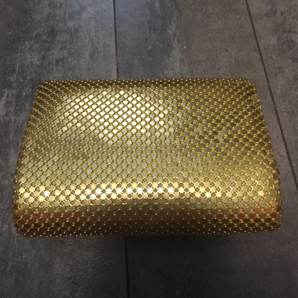 Gold Clutch purse w/ strap - brand new never used! - Picture 3 of 4