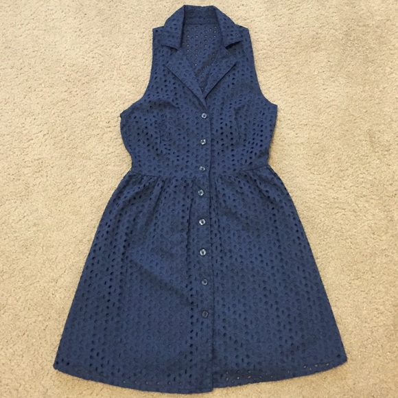 🚫SOLD🚫 Blue eyelet dress