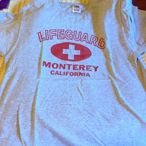 Tee