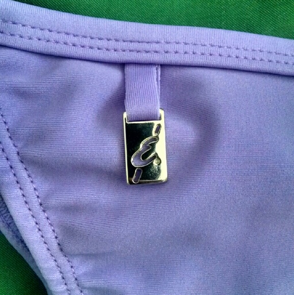 Brazilian bikini - Picture 3 of 4