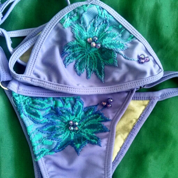 Brazilian bikini - Picture 4 of 4